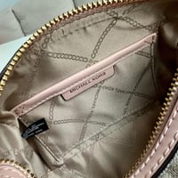 مايكل كورس هاند باق