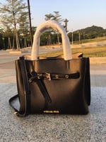 مايكل كورس إيميليا | ٥ الوان