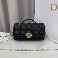 ديور توب هاندل باق