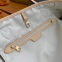 ال ڤي توت باق