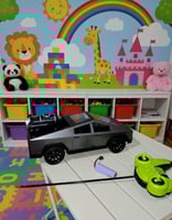 سيارة تيسلا