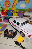 سيارة هيلوكس كبير