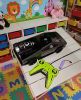 سيارة تيسلا