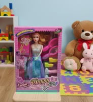 دمى مع اكسوارات