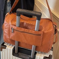 حقيبة سفر بحزام كتف