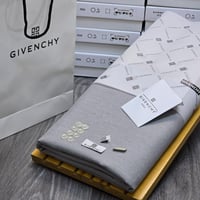 طقم هديه رجاليه ماركة جفنشي