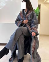 فروة شتوية نسائية لون رصاصي