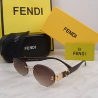 نظارات نسائيه ماركة فندي مع الملحقات