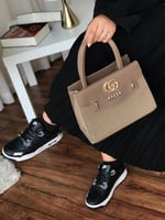 طقم شنطة وشوز نسائي ماركة قوتشي