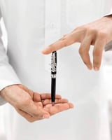 قلم رجالي فخم بالاسم - متجـر ستـــار