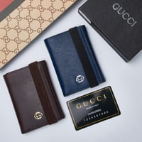 محفظة غوتشي مع الملحقات
