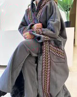 فروة شتوية نسائية لون رصاصي