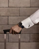 كبكات ثوب رجالي بالاسم