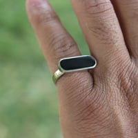 خاتم رجالي مستطيل مع فص اخضر