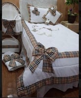 طقم نفاس فاخر – 11 قطعة متكاملة للأم والطفل