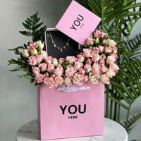 ورد مع سلسال من اختيارك