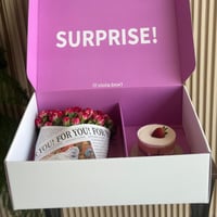 بوكس الورد مع الكيك