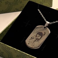 ميدالية معدنية فضية