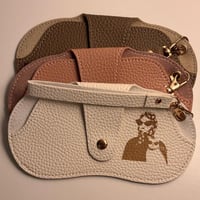 محفظة نظارات