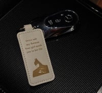 ميدالية جلد ( مقاس كبير )