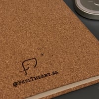 دفتر خشبي تصميم من اختيارك