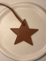 تعليقة نجمة