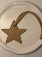 تعليقة نجمة