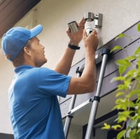 ايمو - لمبة وكاميرا 2 في 1 صورة بدقة 3K UHD رؤية ب...