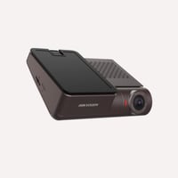 داش كام أمامية وخلفية 4K مزودة بشاشة عرض من HIKVIS...