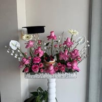 ستاند التخرج مع كيكة التوت