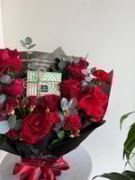 باقة الجمال مع شوكولاتة باتشي