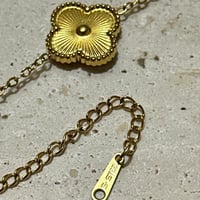 سلسال + اقراط وردات+ أسوارة