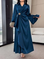 فستان نسائي ملفوف بأكمام واسعة وأنيقة