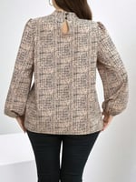 بلوزة أنيقة بمقاسات كبيرة وأكمام فانوس مع رقبة على...