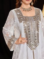 قفطان ملكي مطرز بالخرز أناقة عربية تليق بالمقاسات...