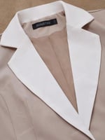 بليزر بلوزة أنيقة بأكمام طويلة وقطع ملونة متباينة