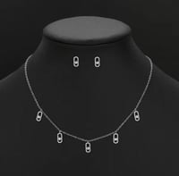 سلسال ميسكا فضي