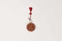 فواحة سيارة – زهرة اللوتس-اللون الأحمر