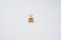 ميدالية | باب سهم| أصفر