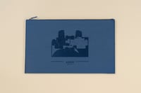 حافظة لابتوب اللون الأزرق