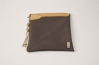 حقيبة | البشت الجلدية