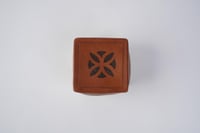 صندوق خوص |بغطاء جلدي