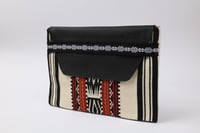 حقيبة لابتوب تراثية – السدو الأنيق