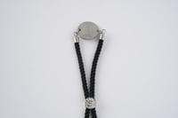 السوار الأسود الملكي