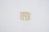 مغناطيس شبابيك نجدية (مربع)-البيج