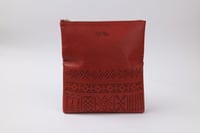 حقيبة عسير | اللون الأحمر