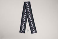 وشاح حرير | نقوش السدو | أسود