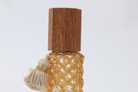 التولة الخرزية ذهبية بتعبئة مسك