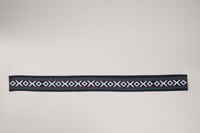 وشاح حرير | نقوش السدو | أسود