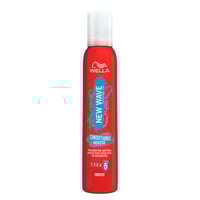 نيوويف رغوة شعر منعمة 200مل